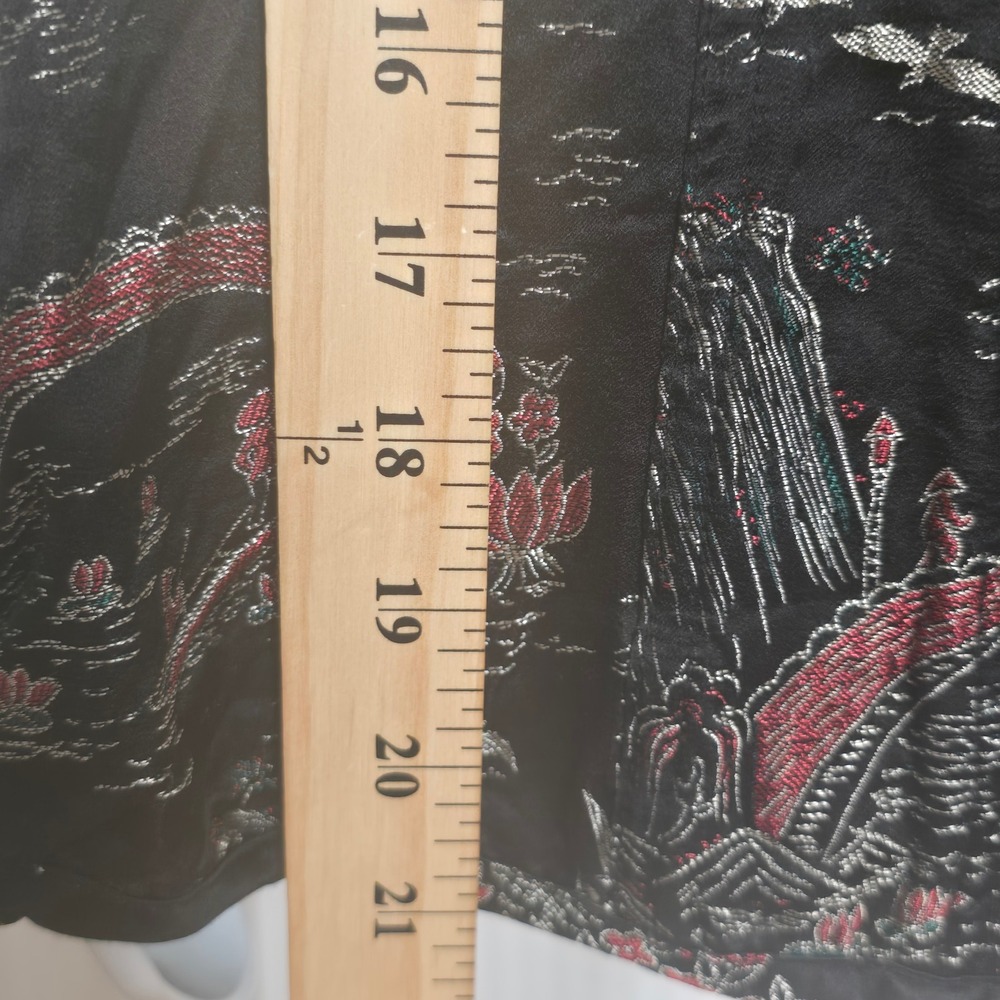 Chicos Size 2 (L/XL)Silk Blend Vest Black Asian Scenic Jacquard Art To Wear Boho - Picture 5 of 6